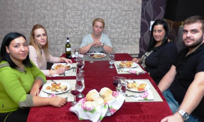 Πέντε Χανιώτες μαγειρεύουν αυτή την εβδομάδα στο Κάτι Ψήνεται