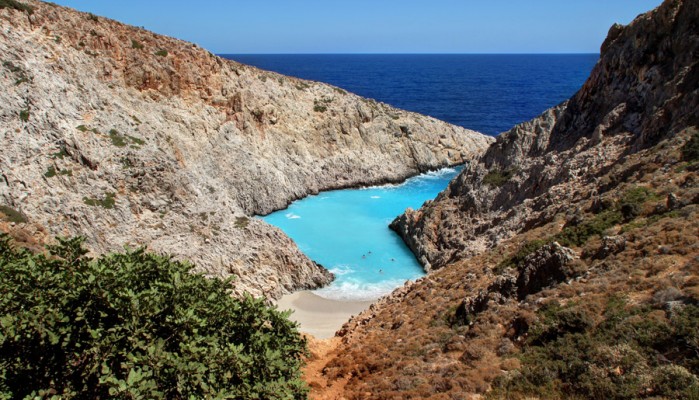 Χρειάστηκε βοήθεια να απεγκλωβιστεί από τα Σειτάν Λιμάνια