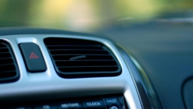 Γιατί δεν πρέπει να ανοίγετε το air condition μόλις βάζετε μπροστά τη μηχανή στο αυτοκίνητο
