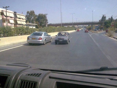 Κρήτη:Οδηγός μπήκε ανάποδα στην εθνική οδό και συνέχιζε αμέριμνος! (Photo)