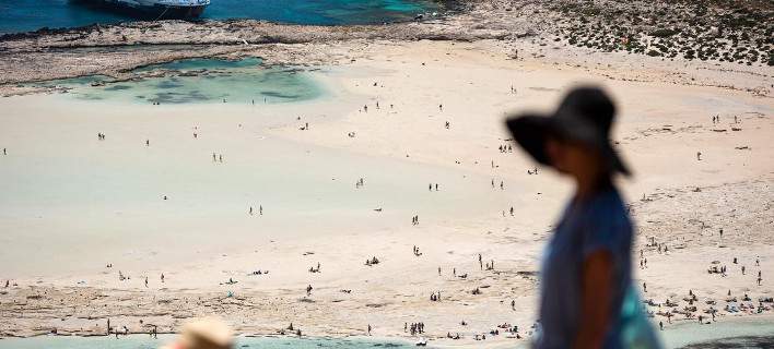 Χανιά: Πώς εξηγείται η ροζ άμμος σε Μπάλο και Ελαφονήσι Οι 2 παραλίες που έχουν τρελάνει όλο τον κόσμο