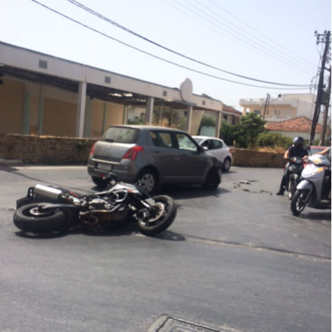 Χανιά: Τροχαίο στη Γογονή με μηχανή (Photos)