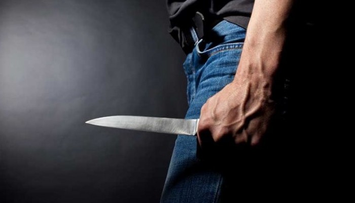 Του επιτέθηκε με μαχαίρι μέρα μεσημέρι στα Χανιά