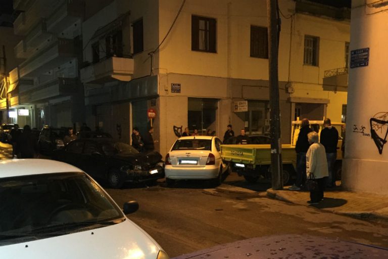 Χανιά:Το ψιλόβροχο έφερε τροχαίο στο κέντρο της πόλης (Photos)