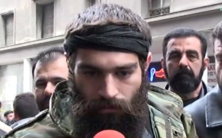 Ο «σέξι Κρητικός» τα χώνει στο Μέγκα (Video)