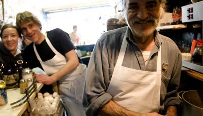 Καταδικάστηκε ο γιός του Χανιώτη Τόνι Κουλάκη για τον φόνο του πατέρα του