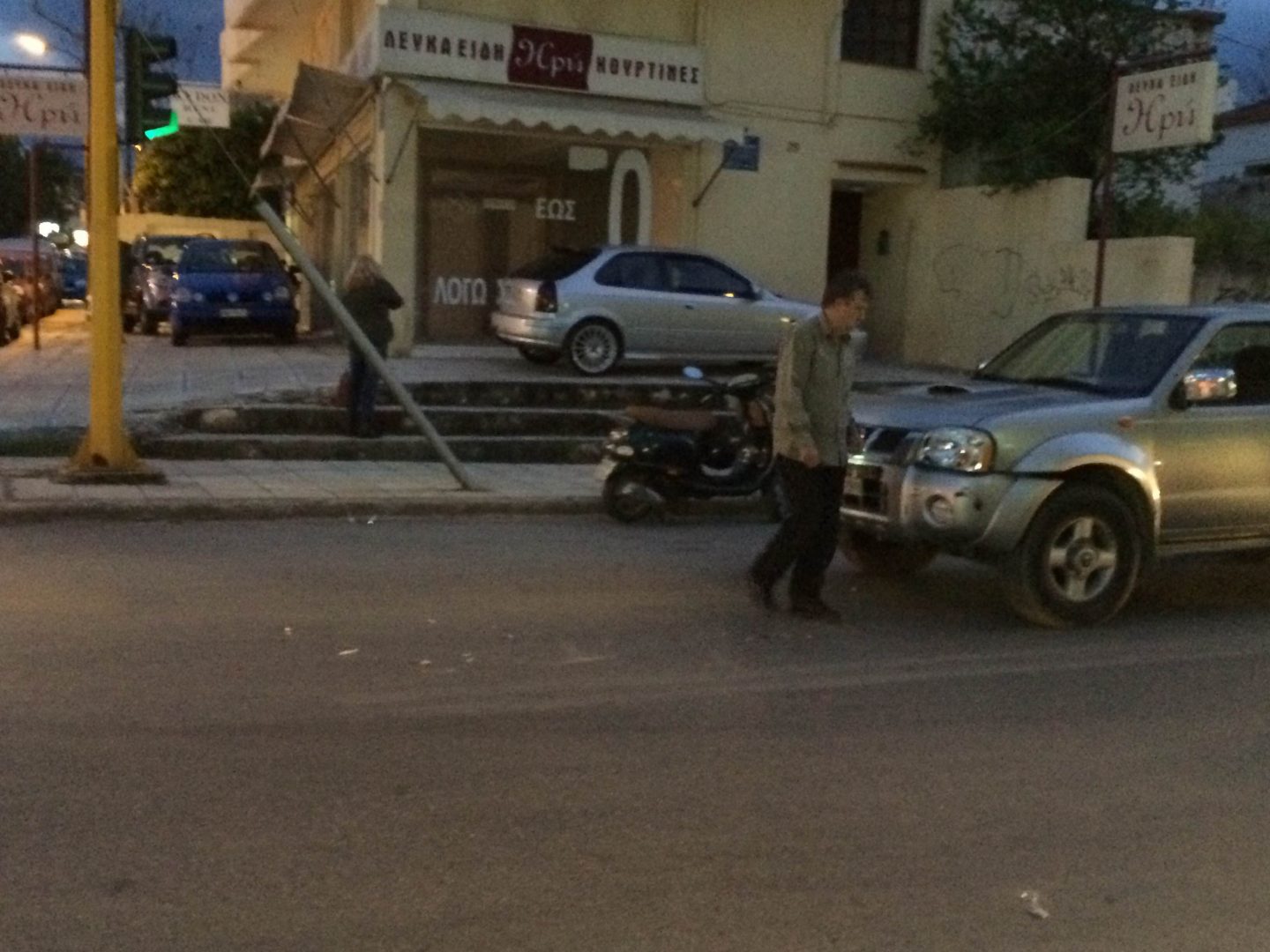 Χανιά: Τροχαίο στην Μάρκου Μπότσαρη (Photos)