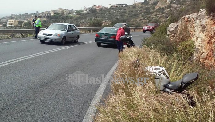 Σοβαρό τροχαίο με θύμα νεαρό δικυκλιστή στα Χανιά