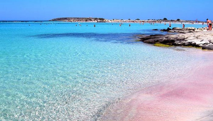 Στα Χανιά οι 2 από τις 8 ωραιότερες ροζ παραλίες του κόσμου (φωτο)