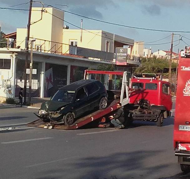 Χανιά: Τροχαίο με το καλημέρα στον Κλαδισό (φωτο)
