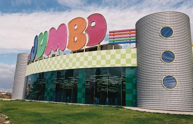 Σε σούπερ μάρκετ μετατρέπονται τα Jumbo