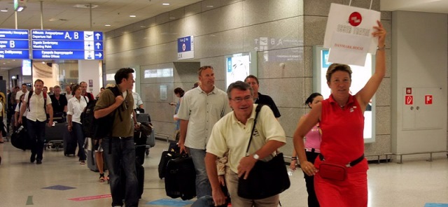 Βάρεσε κανόνι Εγγλέζικος Tour Operator με παρουσία και στην Κρήτη