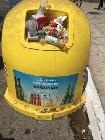 Οι Χανιώτες και όχι μόνο δείχνουν το χειρότερο πρόσωπό τους (φωτο)