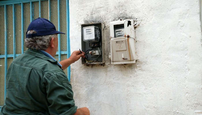 Πήγαν να κόψουν το ρεύμα σπιτιού με παιδί που χρησιμοποιεί συσκευή οξυγόνου