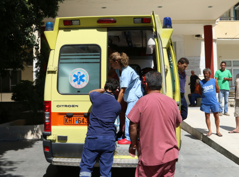 Κρήτη: Έγραψε γράμμα στην κόρη της και έκοψε τις φλέβες της