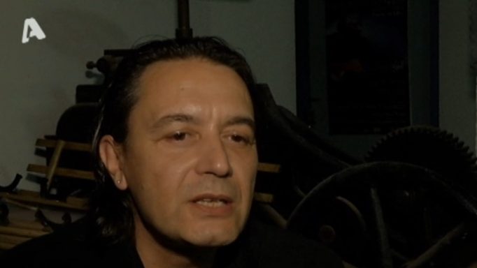 Γιάννης Κότσιρας: «Ισχύει ότι είμαι παντρεμένος και έχω παιδί»