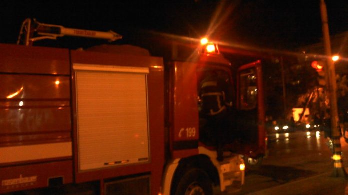 Χανιά: Άρπαξε φωτιά τζάκι στο Βαρύπετρο