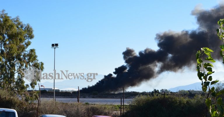 Στις φλόγες ένα F16 στο αεροδρόμιο Χανίων - Με εγκαύματα ο πιλότος