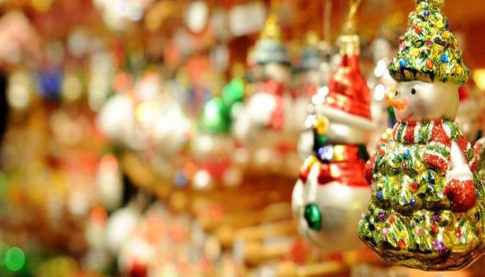 Από σήμερα το εορταστικό ωράριο των καταστημάτων στα Χανιά