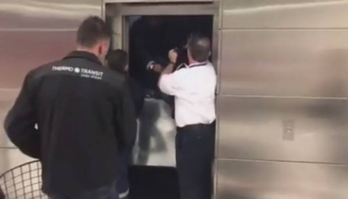 Επιβάτες εγκλωβίστηκαν στο ασανσέρ του...σύγχρονου αεροδρομίου Χανίων (video)
