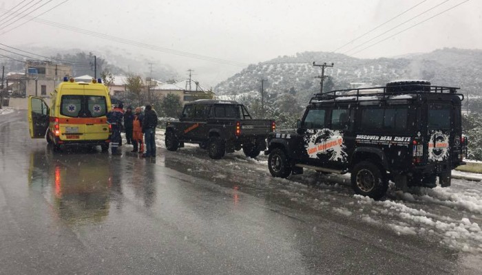 Χανιά: Άφησαν τα σπίτια τους και έτρεξαν στον χιονιά για να σώσουν άνθρωπο