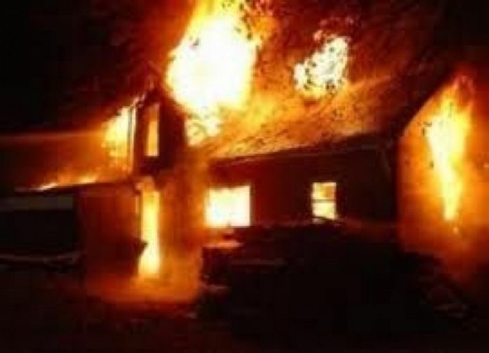 Κρήτη: Φωτιά σε ταβέρνα Πρωτοχρονιάτικα