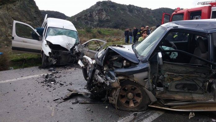 Χανιά: Τροχαίο στην Εθνική στο Κολυμπάρι Μια γυναίκα νεκρή και δύο σοβαρά τραυματίες