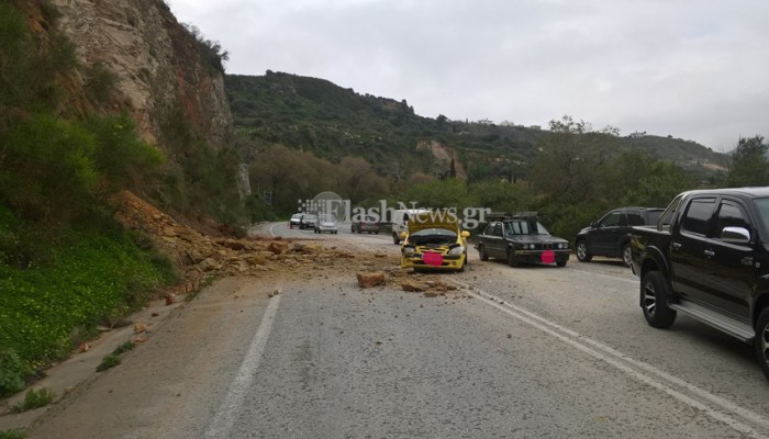 Τράκαρε οδηγός από πτώση βράχων στο Καλάμι Χανίων
