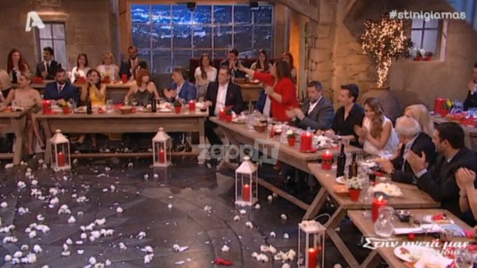 Βίκυ Σταυροπούλου: Πέταξε αυγό στην Μαρία Κωνσταντάκη! Νόμιζε πως ήταν γαρύφαλλο!