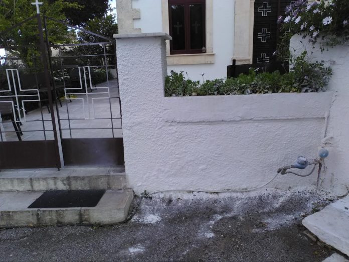 Συνεργείο καθαριότητας του δήμου Χανίων πήγε να καθαρίσει στο Καλάμι Δείτε πως έκαναν το χωριό (Photos)