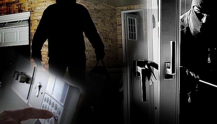 Σπείρα κλεφτών στα Χανιά ήταν τα άτομα που έπιασαν στο λιμάνι της Σούδας
