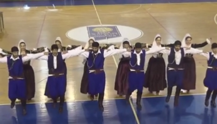 Σείστηκε το κλειστό γυμναστήριο στα Χανιά από το βουβό πεντοζάλι (vid)