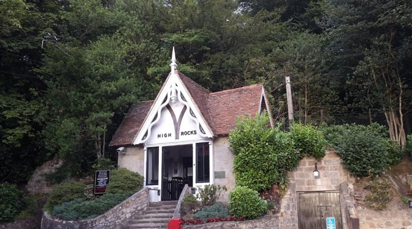 Εστιατόριο απειλεί με μήνυση Βρετανίδα επειδή άφησε... αρνητική κριτική στο TripAdvisor