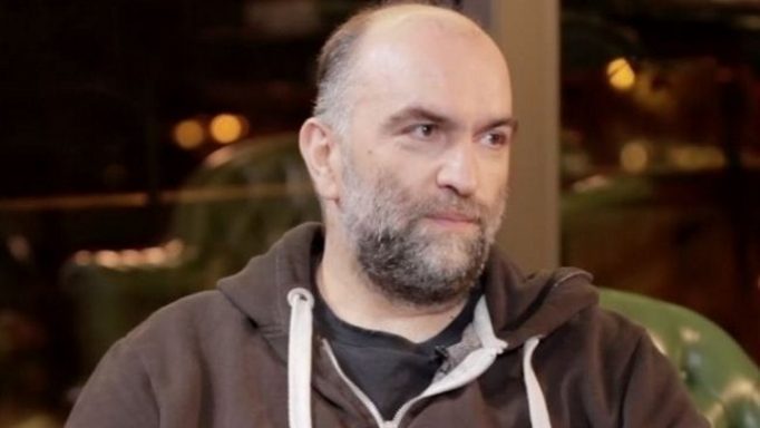 Μπάμπης Στόκας: «Δεν μου λείπουν οι Πυξ Λαξ γιατί…»