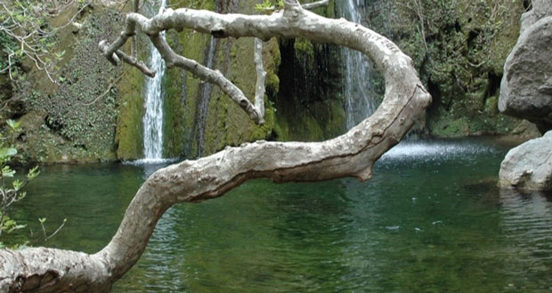 Γνωρίστε τους μαγευτικούς καταρράκτες της Κρήτης (Photos)