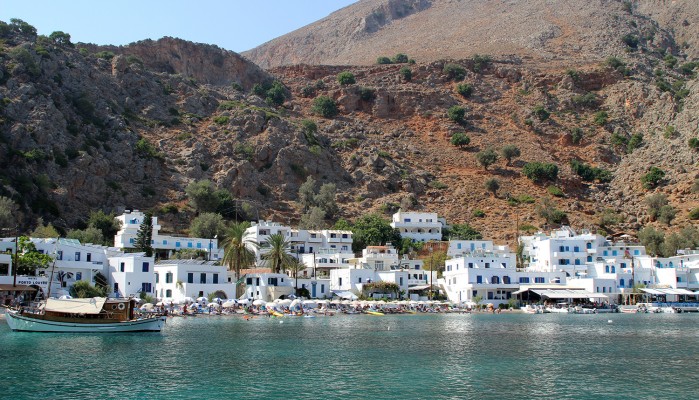 Τουρίστρια μεταφέρθηκε από το Λουτρό στο κέντρο υγείας Σφακίων