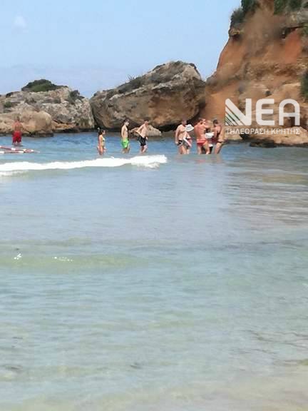 Λουόμενοι έσωσαν από πνιγμό ηλικιωμένη Χανιώτισσα στους Αγίους Αποστόλους (photo)