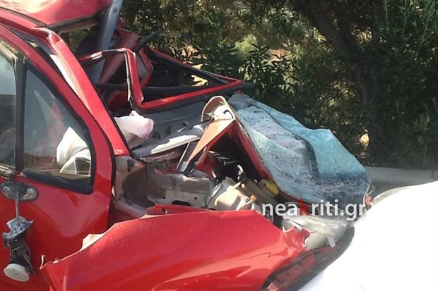 Νεκρός οδηγός μετά από σύγκρουση με λεωφορείο στην εθνική