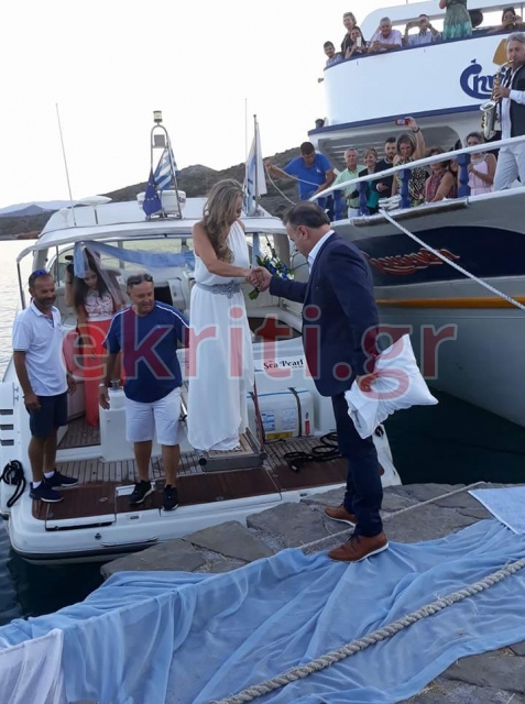 Κρήτη: Η νύφη έμαθε ότι παντρεύεται λίγο πριν τον γάμο! (φωτο)