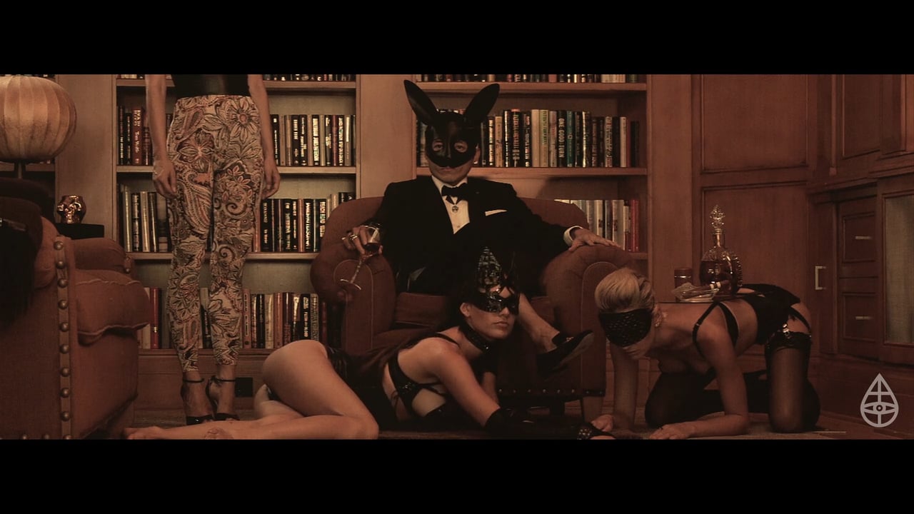 Ξέσπασε σκάνδαλο στο διασημότερο sex club του Χόλιγουντ