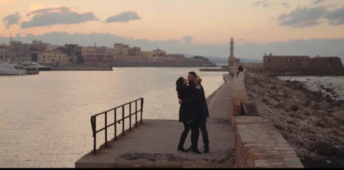 «Ποιος Γιώργος»? Το υπέροχο βίντεο γάμου Χανιωτών που τα σπάει!