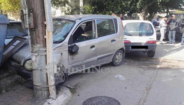 Τροχαίο ατύχημα με τραυματισμό σε διασταύρωση των Χανίων (φωτο)