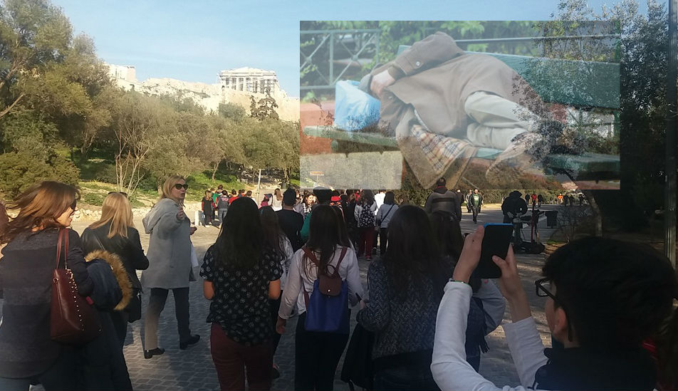 Φτωχός είμαι, κλέφτης δεν είμαι… Μάθημα ζωής από άστεγο σε Χανιώτες μαθητές που πήγαν εκδρομή στην Αθήνα