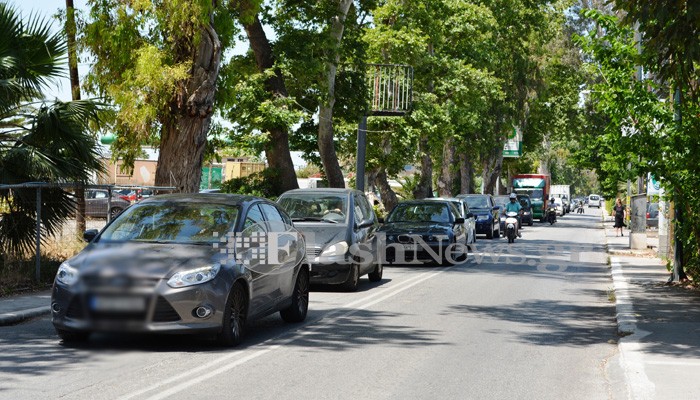 Χανιά: Τροχαίο ατύχημα με τραυματισμό προκάλεσε μποτιλιάρισμα στην Λ.Σούδας (φωτο)