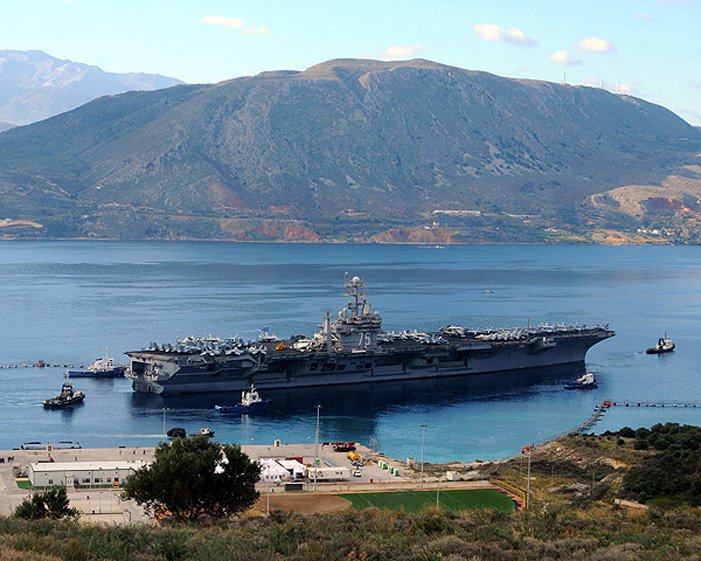 Κατάπλευσε στον όρμο της Σούδας το αεροπλανοφόρο Harry Truman