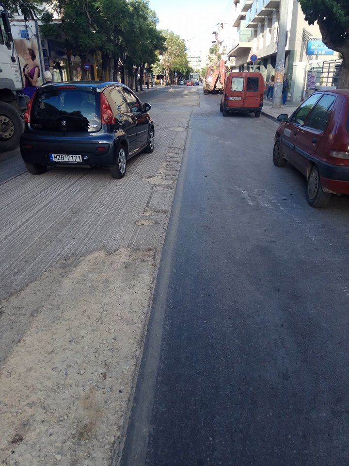 Εξοργισμένοι οι κάτοικοι των Χανίων με την ασφαλτόστρωση στην οδό Κυδωνίας