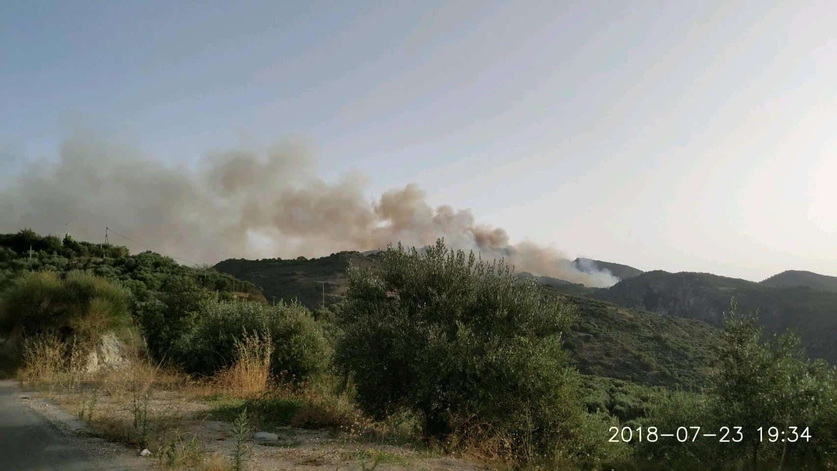 Σε πύρινο κλοιό τα Χανιά: Νέο μέτωπο στον Κακόπετρο (Photo)