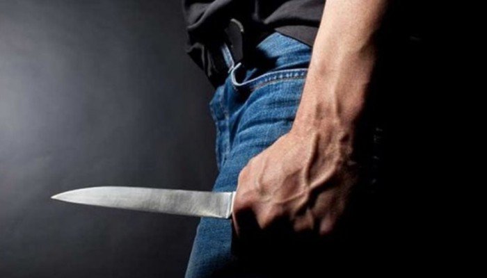 Μαχαίρωσε τον κουμπάρο - Έλεγε ότι η σύζυγός του είχε πάει με πολλούς μαζί