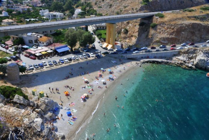Μακάβριο εύρημα Βρήκαν νεκρό άνδρα κάτω από γέφυρα