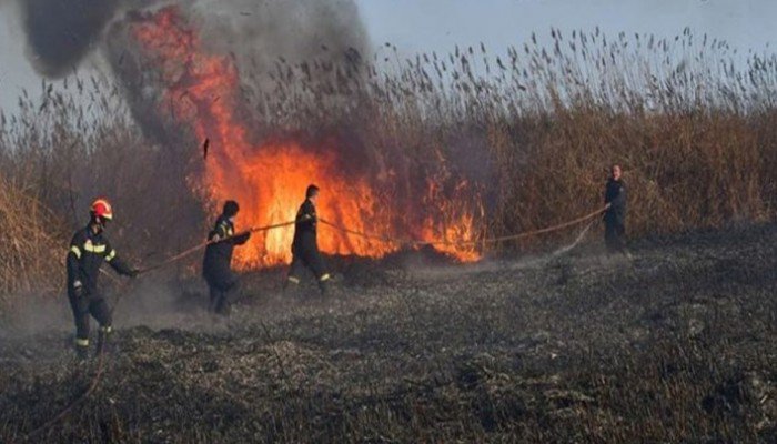 Πυρκαγιά κοντά σε ξενοδοχείο στα Χανιά